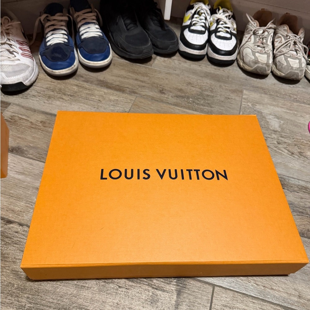 Louis Vuitton Vibrant Orange Box